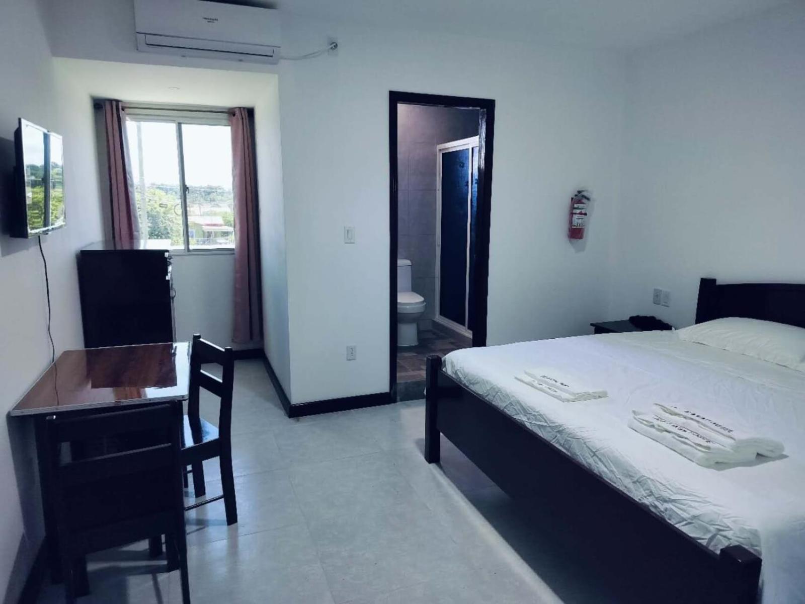 Day And Night Hotel Belmopan Exterior photo